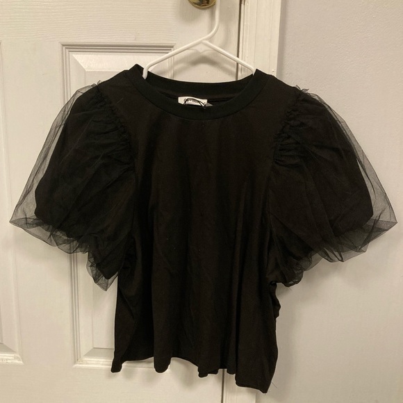 Day + Moon Tops - NWT Day + Moon Tulle Puff-Sleeve Black Top Women's Size Large